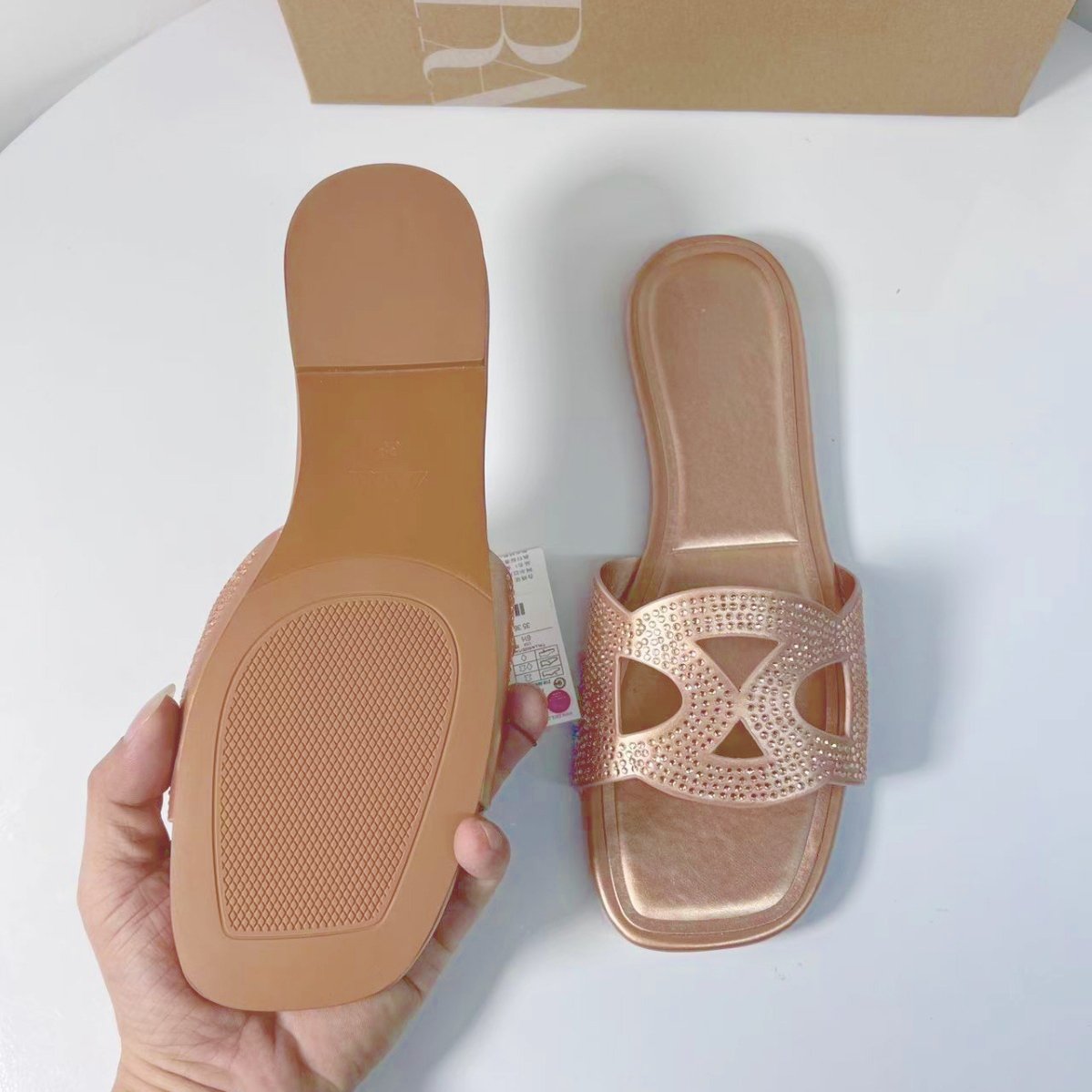 Womens Flat Bottom Slippers Ladies Sandals Outdoor Womens Slide Slippers Summer Female Slippers ZA luxury designer shoes women
