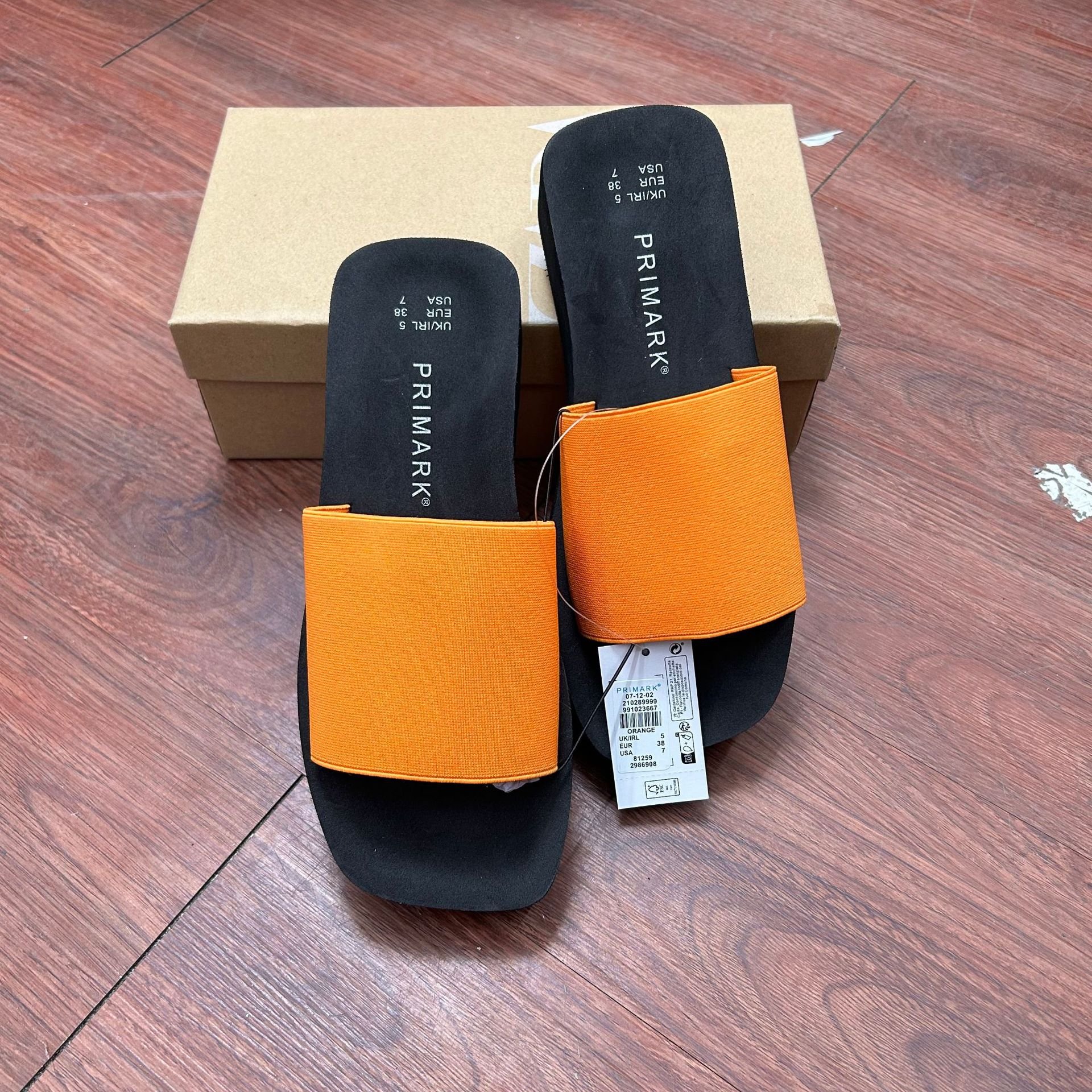 2024 Hot Selling Fashion Candy Color 4cm Platform Slippers Popular Designer Sandals Trendy Women's Slippers