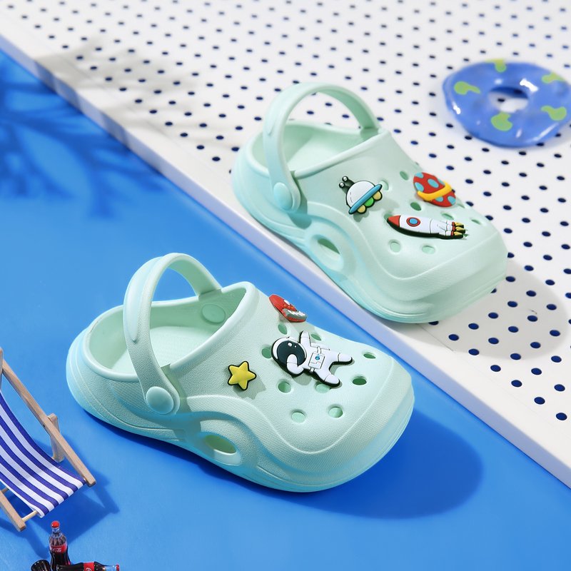 Little Kids Clogs Cute Boys Girls Non-Slip Breathable Slides Sandals Children Lightweight Slip-on Garden Clogs Toddlers