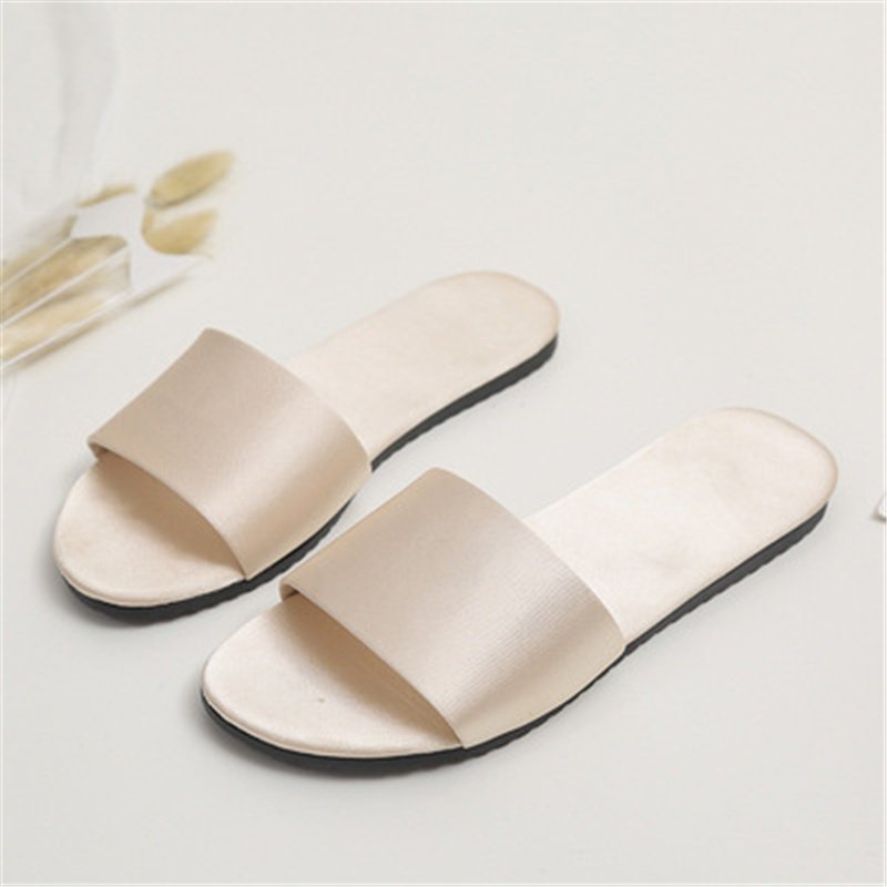 Women Fashion Slides Big Size Indoor Outdoor Slippers Summer Flat Shoes Woman Sandals Anti Slip Ladies Home Slippers R1790