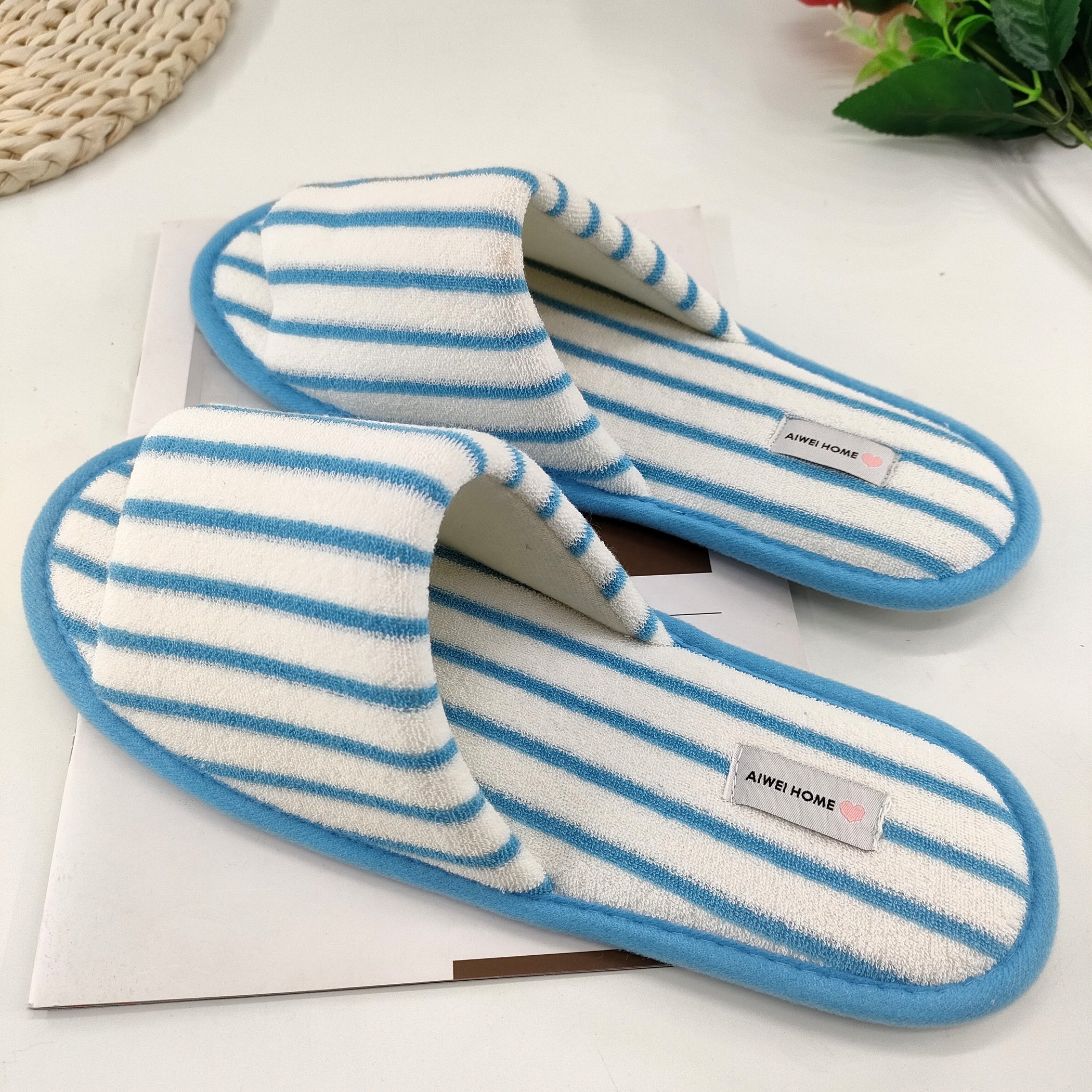 Cute Cotton Bedroom House Nonslip Soft EVA Slippers for Men Fur Custom Slides Fluffy Slippers for Women