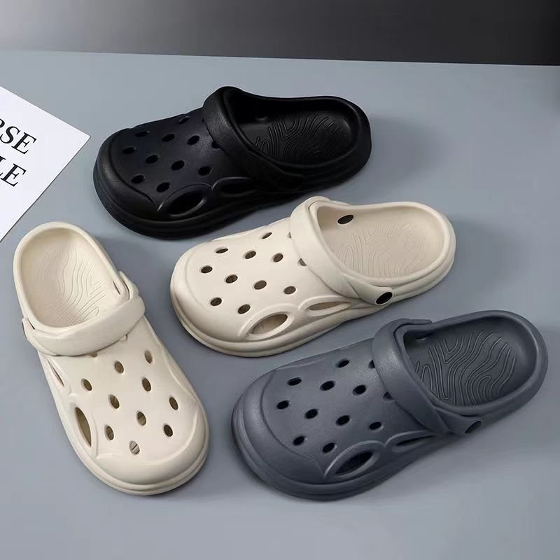 2024 factory customized anti slip thick soled sandals suitable for both men and women Eva beach slippers clogs garden shoes