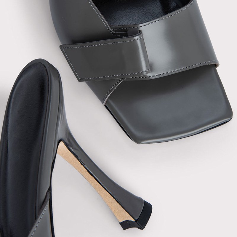 Handmade Custom Ladies' Genuine Leather Slide Slippers Sexy Thin Heel PU Insole Summer Parties Custom Heels Factory Direct