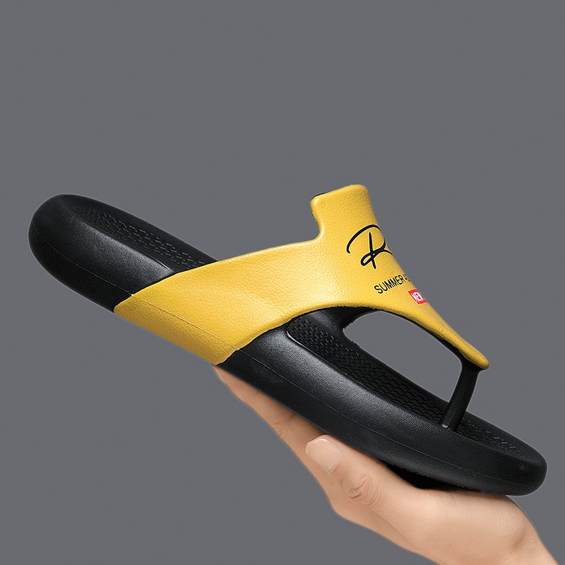 Open Toe Anti-Slip Summer Autumn Outdoor Slippers Fashion Trend Sandal Soft Rubber Slide Recyclable Flip Flops Slippers