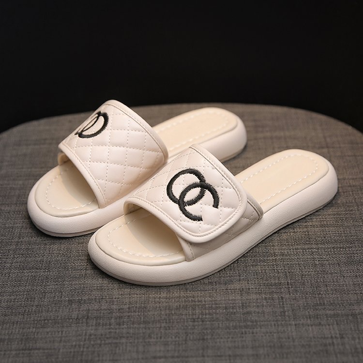 Flat Slippers Fashion Brand Outdoor Beach Women's Slides Slippers ladies female fashion flat slippers