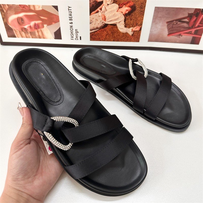 2024 Fashion Round Head Black Thick Sole Cross Water Diamond Buckle Versatile Casual Slippers