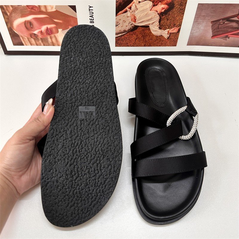 2024 Fashion Round Head Black Thick Sole Cross Water Diamond Buckle Versatile Casual Slippers