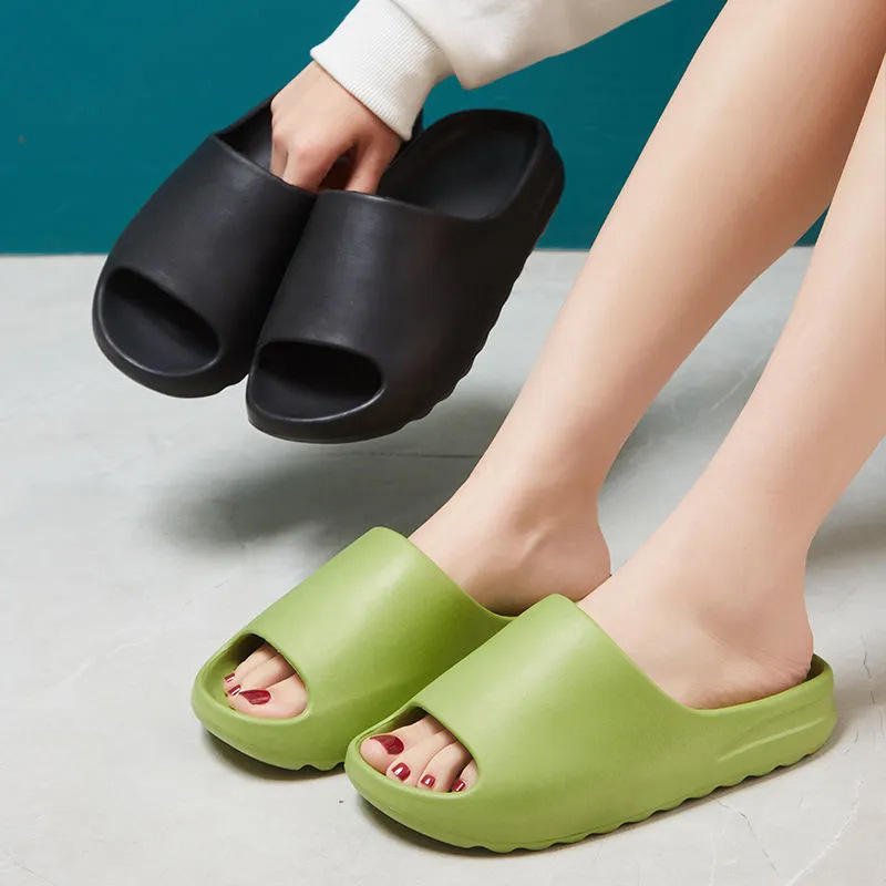 Wholesale cozy thick sole EVA custom Logo non-Slip bathroom home slippers Sandal Cloud indoor Slides Slippers with logo