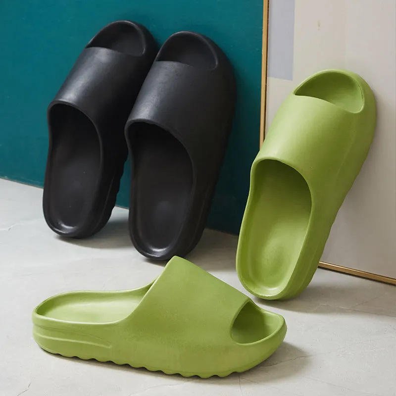 Wholesale cozy thick sole EVA custom Logo non-Slip bathroom home slippers Sandal Cloud indoor Slides Slippers with logo