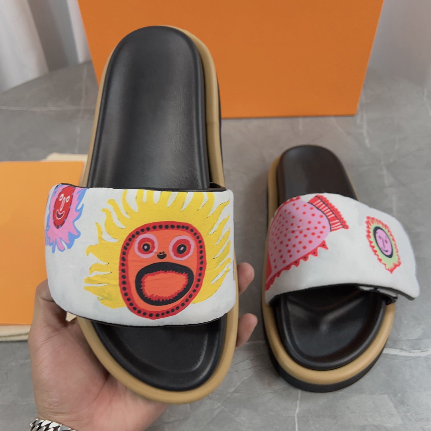 2024 New High Quality Slope Heel Anti-slip Female Women Slippers Women Flip Flop For Summer Beach