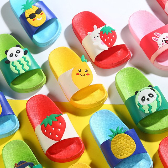 Wholesale Custom summer Cute Cartoon Animal Strawberry Shower Outdoor Beach Pool Non-slip Soft Sole pvc Slippers for kids