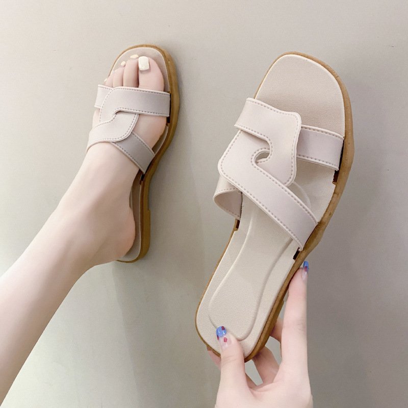 Hot Sale Women's Slippers All-Match Versatile Ins Ladies Slippers Cross-Strap Wholesale Flat Sandals For Women And Ladies