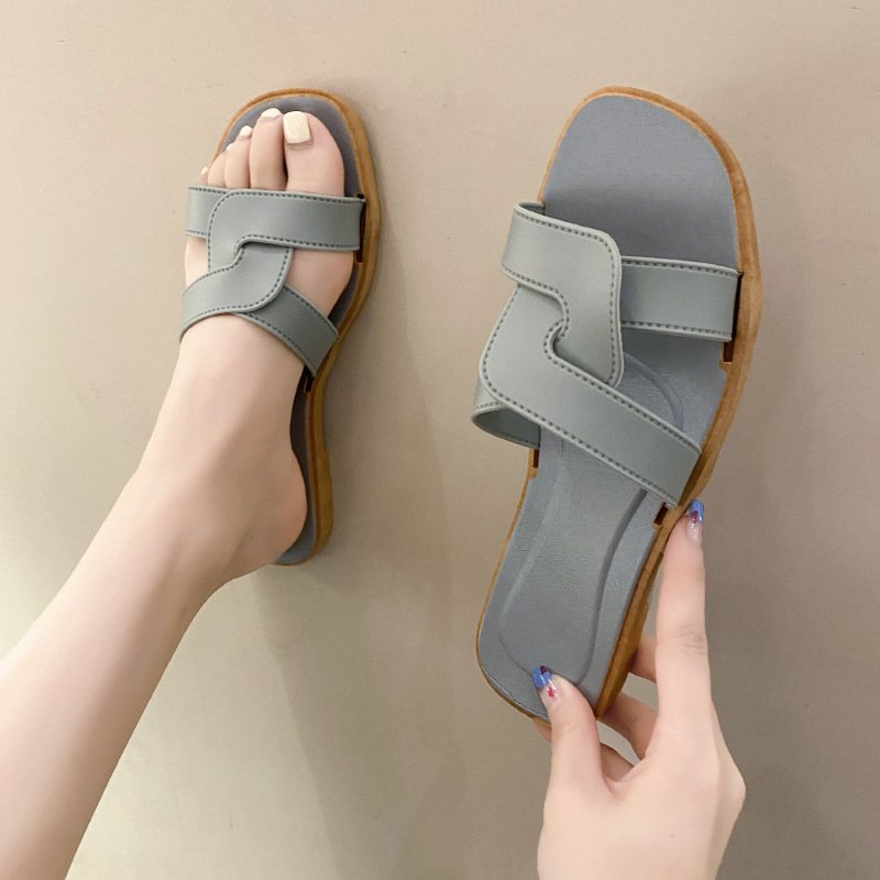 Hot Sale Women's Slippers All-Match Versatile Ins Ladies Slippers Cross-Strap Wholesale Flat Sandals For Women And Ladies
