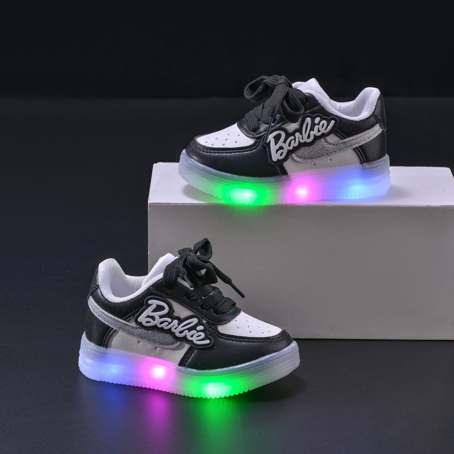 RTS Girls' Letter Shoes 2024 Spring New Girls' Soft-soled sneaker-sided Casual Children's Lights Shoes