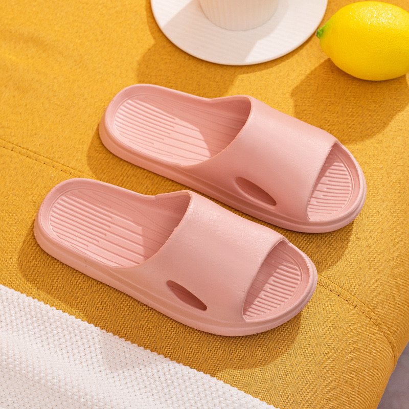 2023 New Summer Bathroom Slippers for Ladies Soft Anti-Slip Lightweight EVA Insole Beach and Pool Slippers for Wholesale