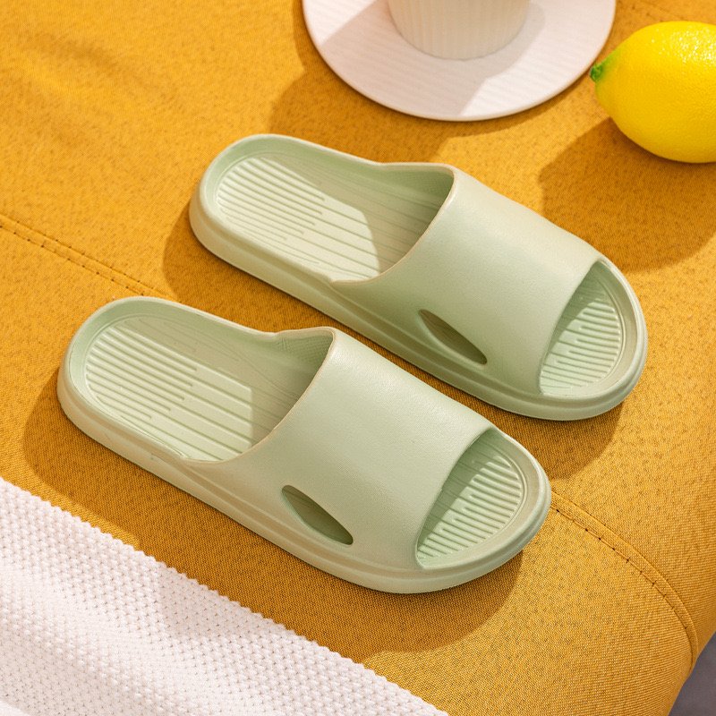 2023 New Summer Bathroom Slippers for Ladies Soft Anti-Slip Lightweight EVA Insole Beach and Pool Slippers for Wholesale
