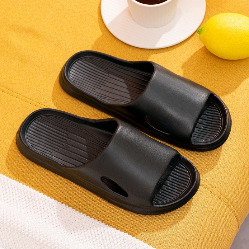 2023 New Summer Bathroom Slippers for Ladies Soft Anti-Slip Lightweight EVA Insole Beach and Pool Slippers for Wholesale