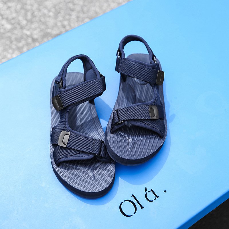 New arrival mens stylish non slip beach walk slippers luxury sandals for men