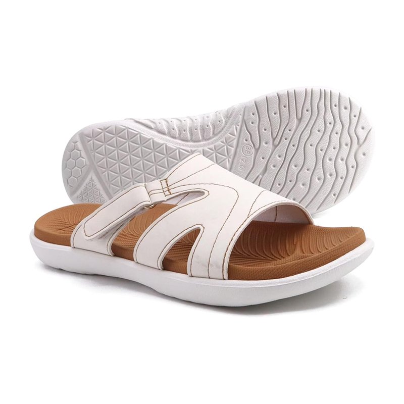 Custom Summer Fashion Trends Luxury Women's Beach Slide Slippers Sandals With Comfortable PU material and Soft EVA Sole