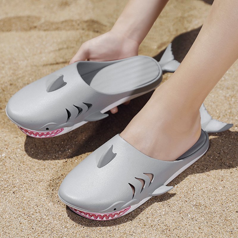 Fashion Beach Hole Massage Closed Toe Shoes Rubber Custom Logo Slide Slipper Women Men Wholesale