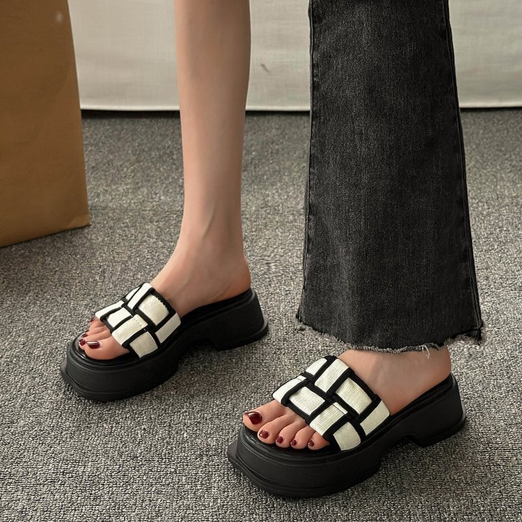 Women's Platform French sandals 2024 New summer woven slippers fashion thick bottom slide slippers for women