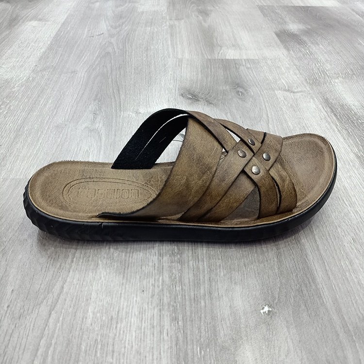 Slider men slippers latest design double-sided cross anti-skid PU out-sole metal round nail decoration slippers men slippers