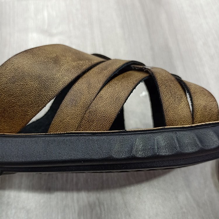 Slider men slippers latest design double-sided cross anti-skid PU out-sole metal round nail decoration slippers men slippers