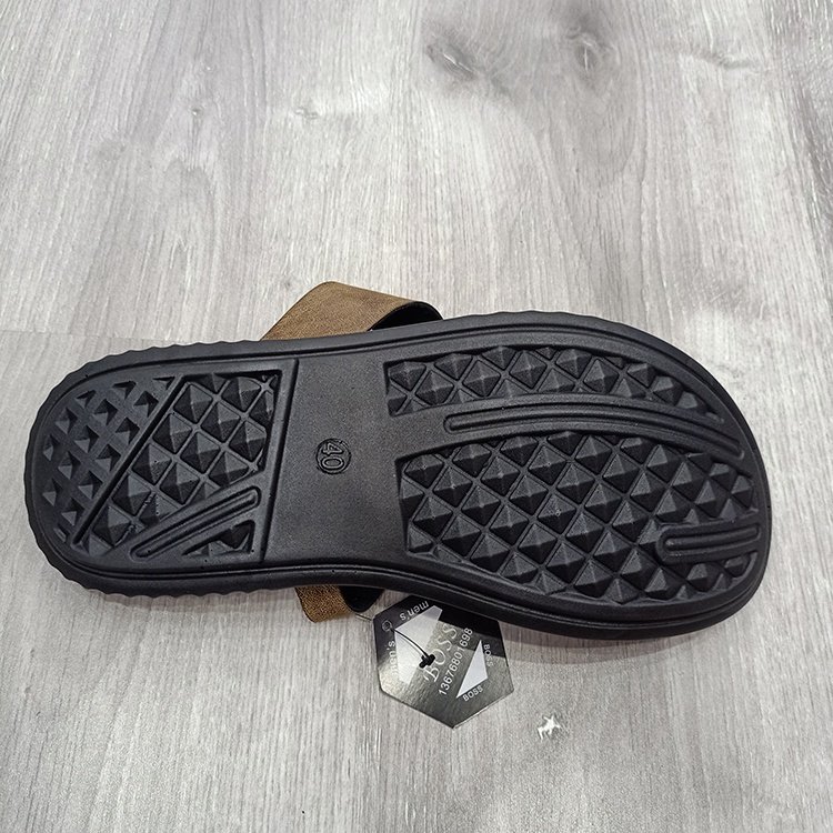 Slider men slippers latest design double-sided cross anti-skid PU out-sole metal round nail decoration slippers men slippers
