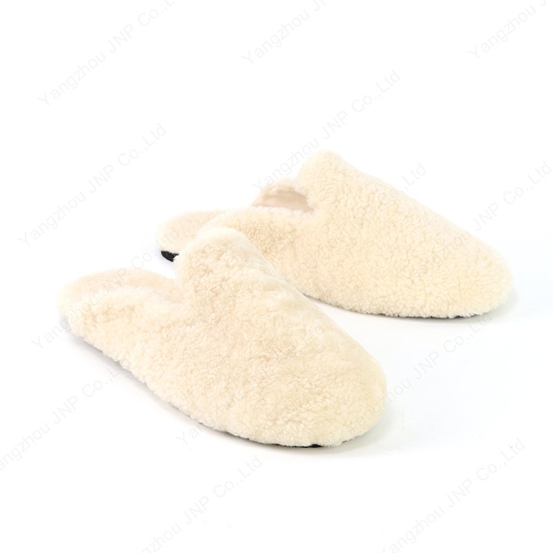 Custom Luxury Women's Winter Loafers Mules Fluffy Sheepskin Indoor Black Shearling Fur Slides Slippers for Women