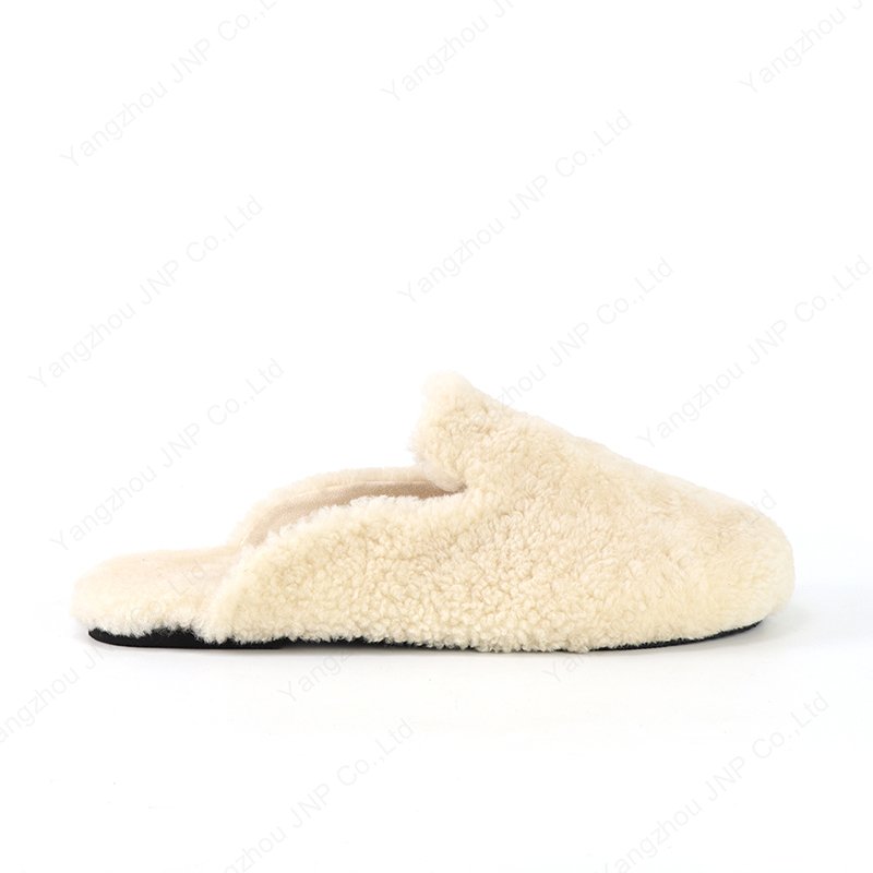 Custom Luxury Women's Winter Loafers Mules Fluffy Sheepskin Indoor Black Shearling Fur Slides Slippers for Women
