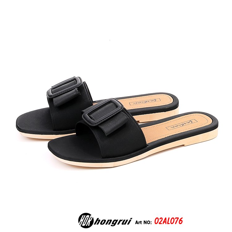 Fashion buckle 2023 summer most popular women shoes outdoor casual flat slide slippers for women walking style slippers