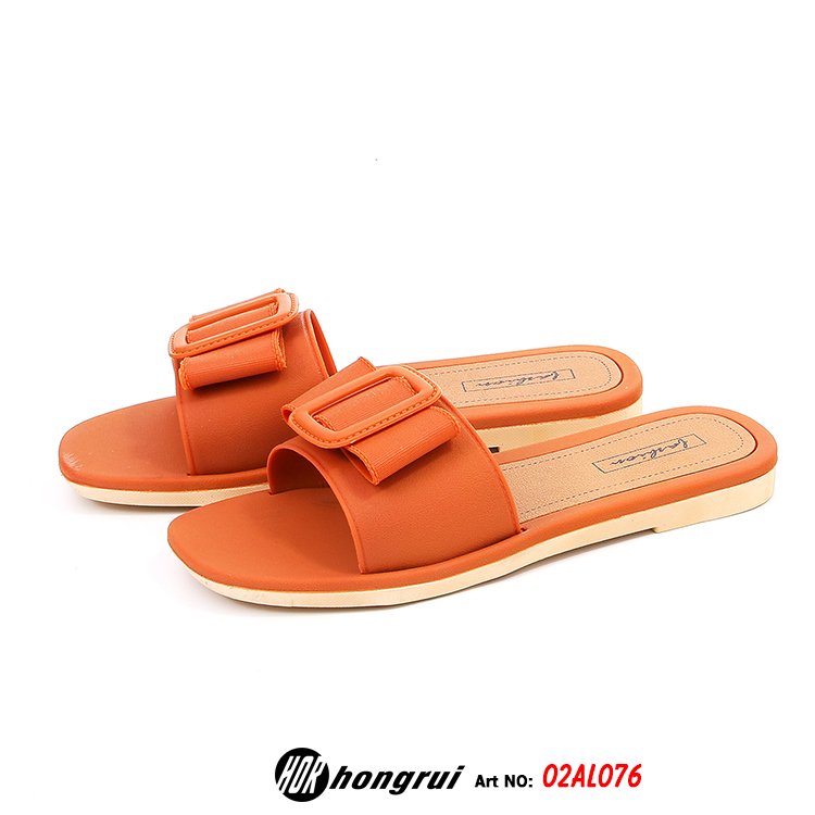 Fashion buckle 2023 summer most popular women shoes outdoor casual flat slide slippers for women walking style slippers