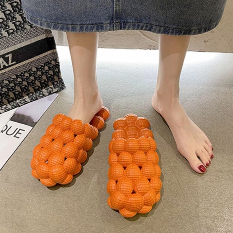 Wholesale EVA Foam Outdoor Summer Beach Casual Men Women KIds Home Slippers Bubble Slides For Women Men