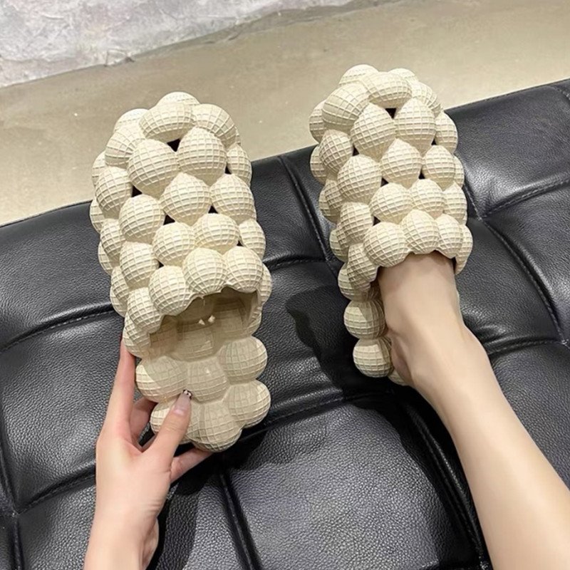 Wholesale EVA Foam Outdoor Summer Beach Casual Men Women KIds Home Slippers Bubble Slides For Women Men