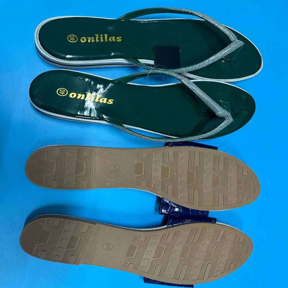 1.15 Dollars Model SJX049 Slippers Size 36-41Comfortable Split-Toe Flat Slide Casual Summer Sandals For Women And Ladies