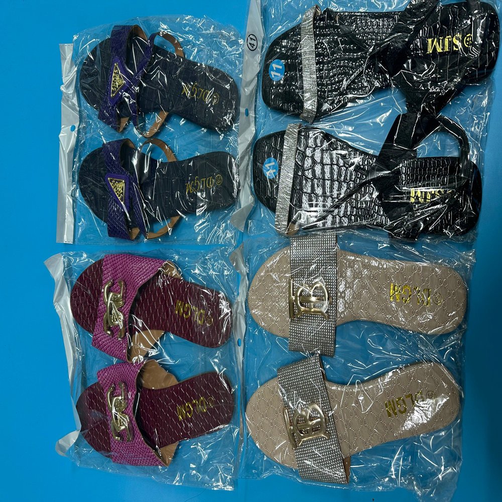 1.15 Dollars Model SJX049 Slippers Size 36-41Comfortable Split-Toe Flat Slide Casual Summer Sandals For Women And Ladies