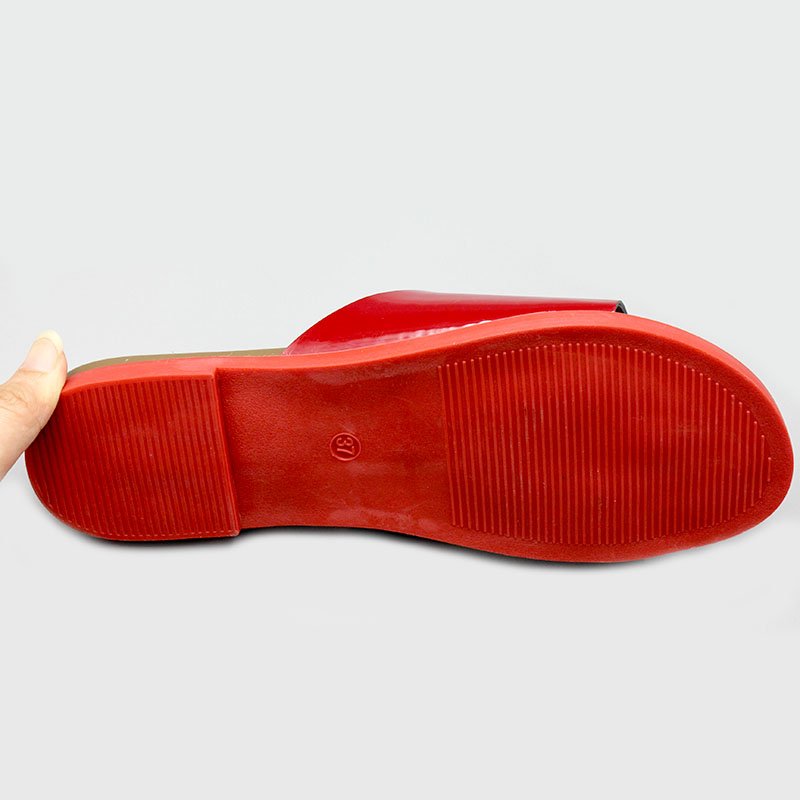 2024 latest stylish and comfortable flat slippers for ladies and women's newly designed non-slip open-toed shoes
