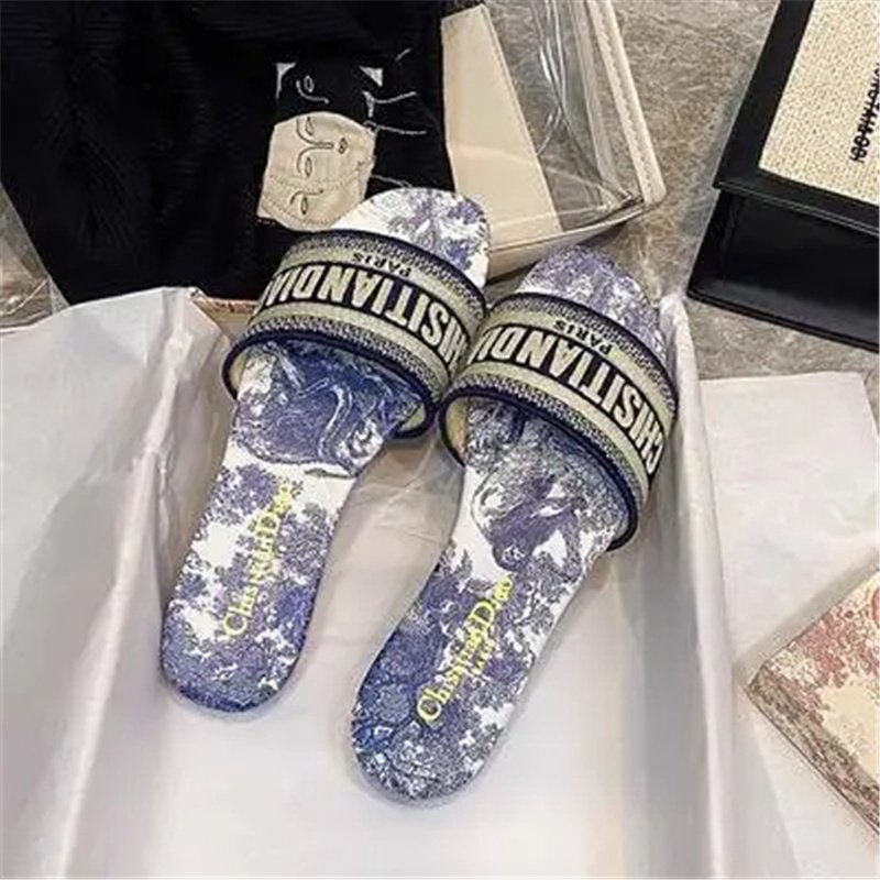 Size 35-41 Designer Shoes Sandals Women's Slides Custom Large Size Luxury Beach Lady's Women Slippers