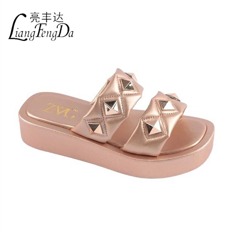 Designer Sandals Square Toe Slides Slippers for Women Platform Fashion Outdoor Ladies Sandals Heel Protection PVC Cotton Fabric
