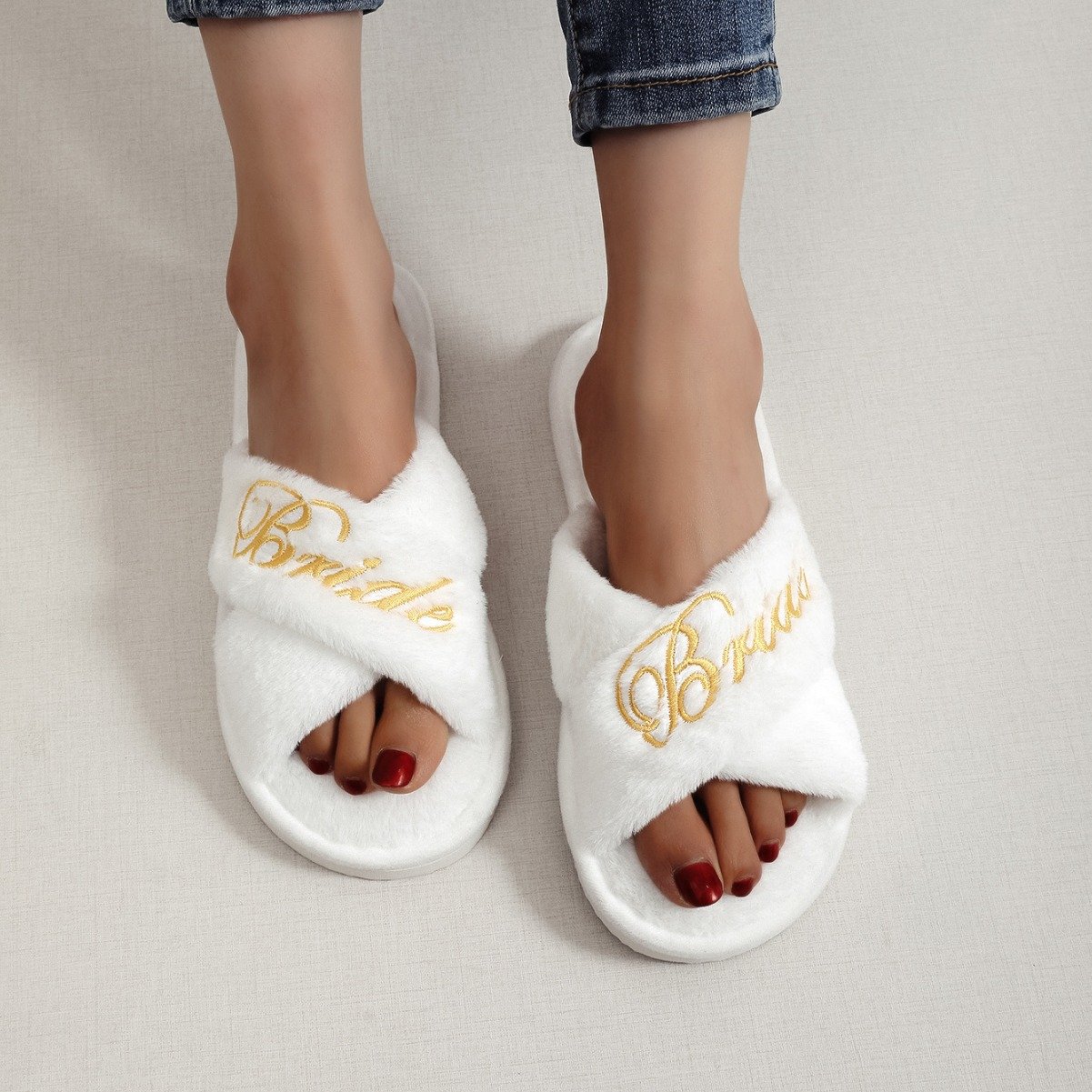Gold Thread Cross Faux Fur Home Furry Slippers Wedding Gift Custom Embroidery Bridesmaid Party Bridal Fluffy Shoe Slippers