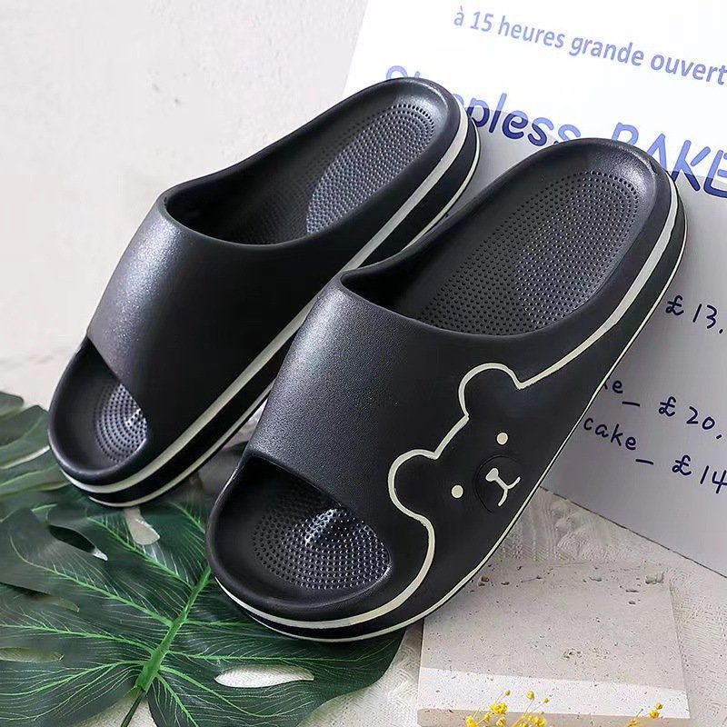 Wholesale 2023 Slides Slippers Cartoon Bear Unisex Home Slippers Summer Slippers for Women