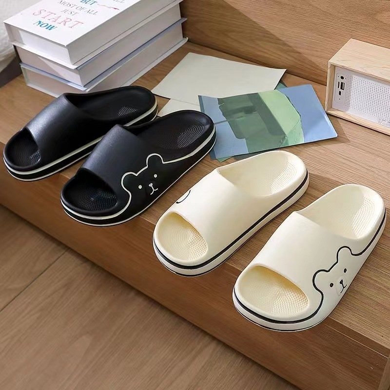 Wholesale 2023 Slides Slippers Cartoon Bear Unisex Home Slippers Summer Slippers for Women