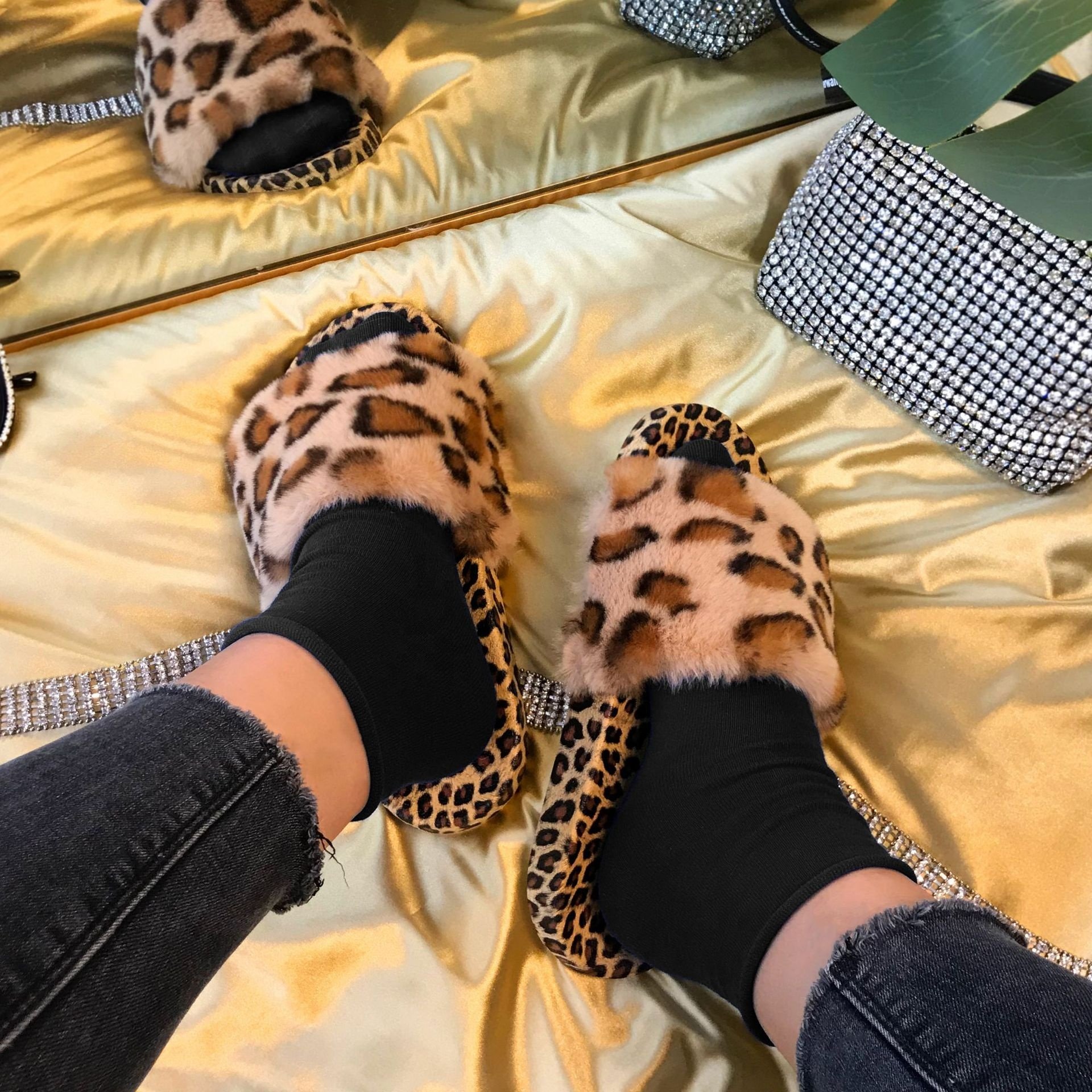 High quality summer Fur Slippers for ladies Popular sandal women slide fox fluffy slippers brown leopard print fuzzy slide