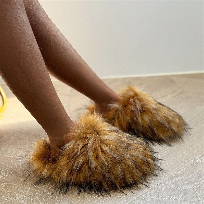 IDOIT Luxury Fur Slippers Women Round Toe Raccoon Fur Sandals Woman Shoes Women Flat Half Slippers Fur Slides
