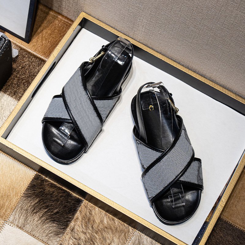 Designer Famous brand Luxury slippers Casual custom indoor slippers for women