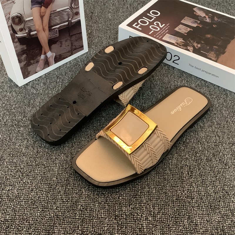 New Stylish Beach Sandals for Women and Ladies Fashion Slide Slipper For Women And Ladies Shoes