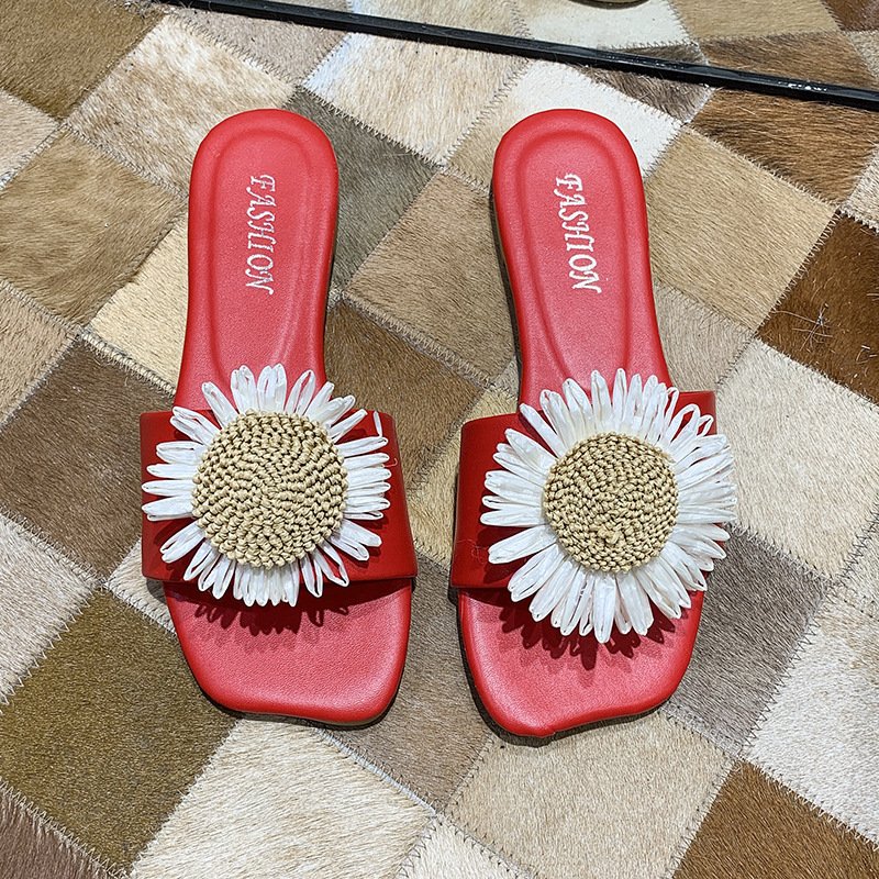 2024 Hot Sale Small Daisy Decoration Match Skirt Exquisite Flat Sandals Ladies Designer Slippers Flip-Flops Women's Sandals