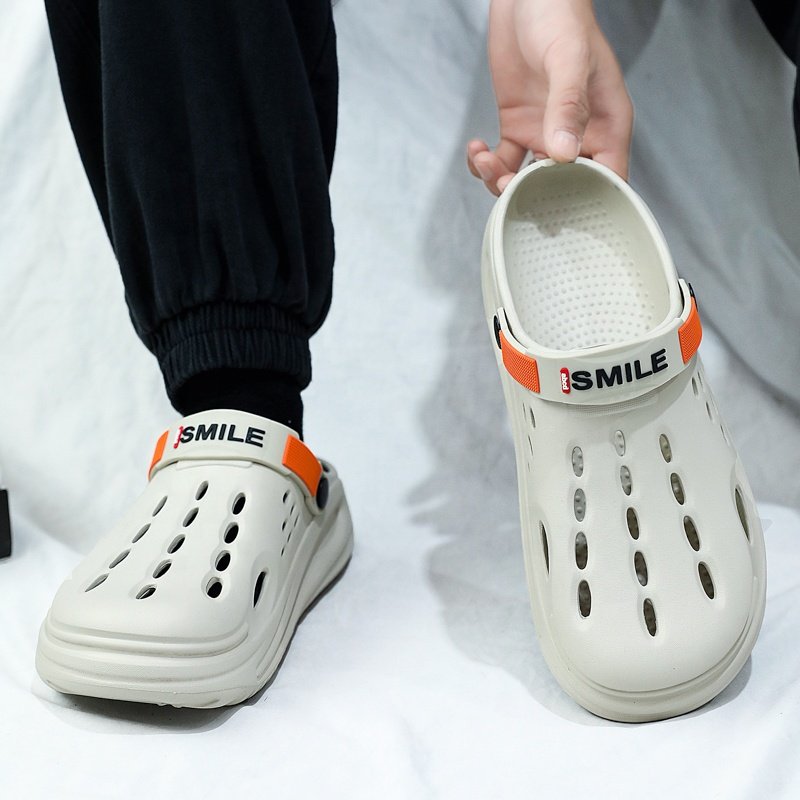 Wholesale Customize house slides slippers men sporty shoes fashion flat slipper EVA male beach summer clogs