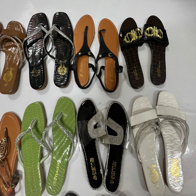 0.98 Dollars Model SJX005 Size 35-40 Stock Ready Women Latest Sandal Slides Slippers With Many Patterns
