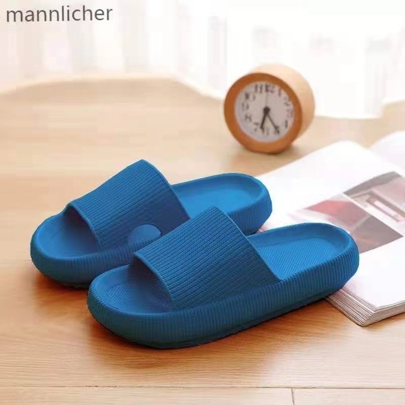 New Product 2024 Eva Pillow Soft Slides Thick Platform Casual Sandals Pillow Slides Cloud Slippers Indoor Slippers Eva
